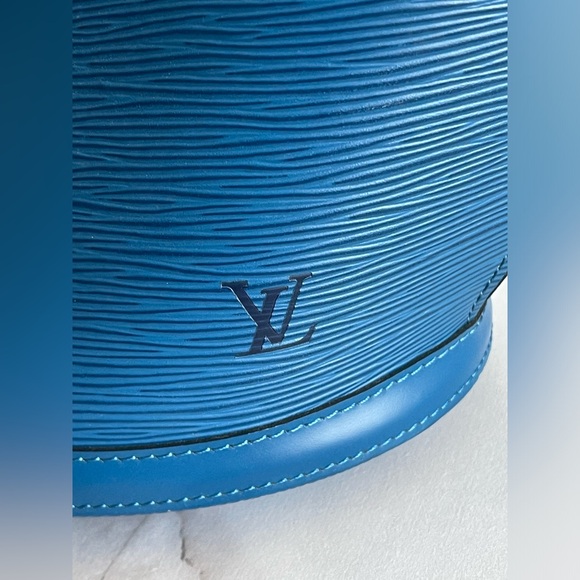 Louis Vuitton St. Jacques GM (BLUE) - Picture 8 of 16